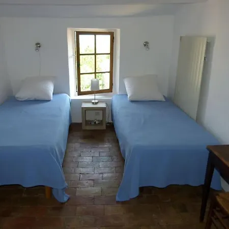 בית נופש Provencal Farmhous Luberon, Swimming Pool *